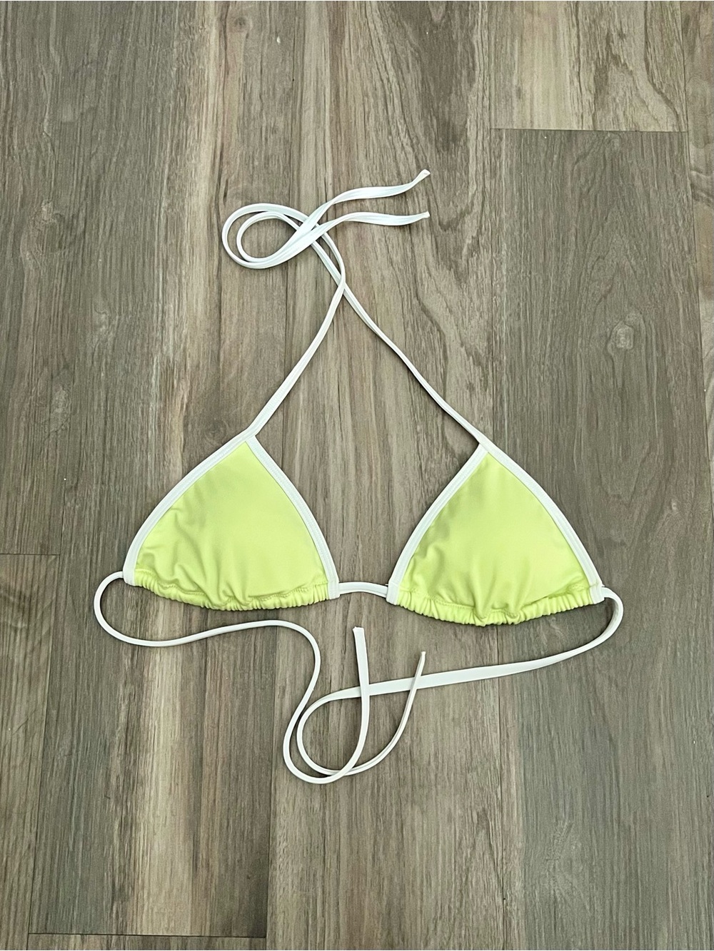 Victoria’s secret Y2k green triangl bikini top | Size small